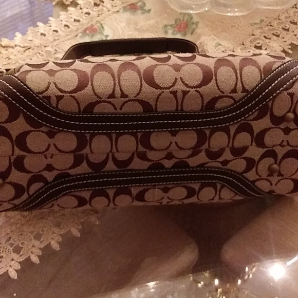 Coach - Picture 2 of 4